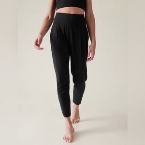 Athleta Black Women's Pants